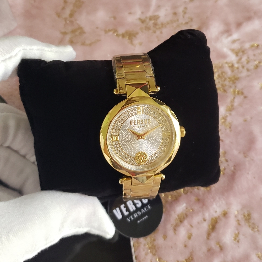VERSUS VERSACE | Covent Garden Crystal Bracelet Watch - Picture 6 of 16